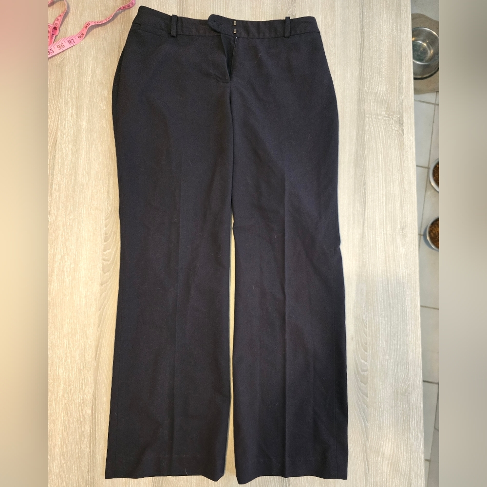 Curvy trousers